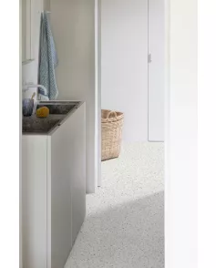 APS12418 Roots Lugano 46910 White