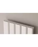 APS50869 VICARI DOUBLE WHITE VERTICAL White